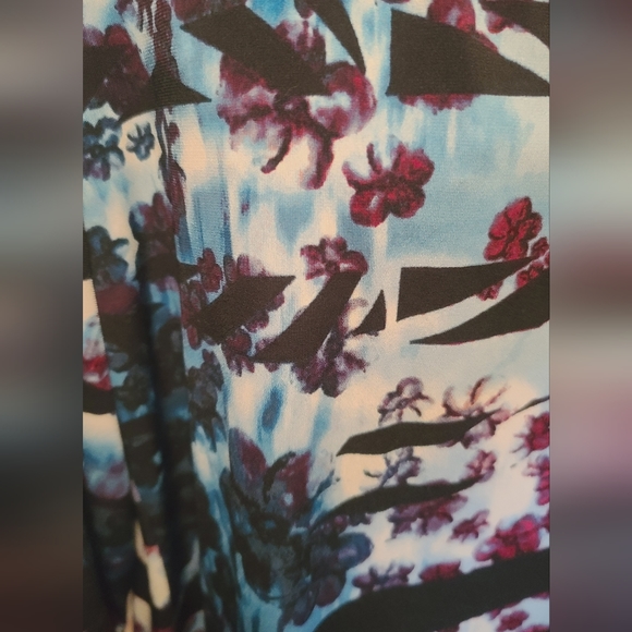 🩴Really Pretty Tunic, or Above Knee Dress - Picture 4 of 4